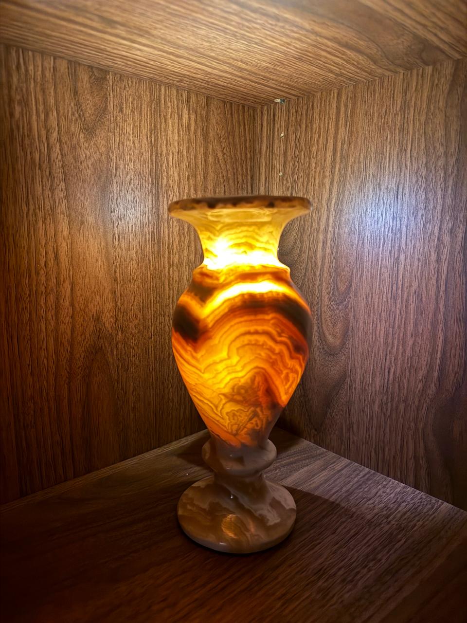 The Amphora L | Egyptian Alabaster Vase Lamp